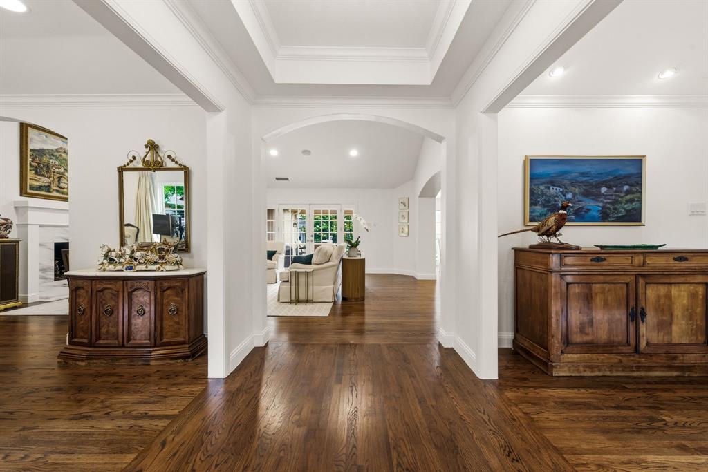 7043 Prestonshire Lane