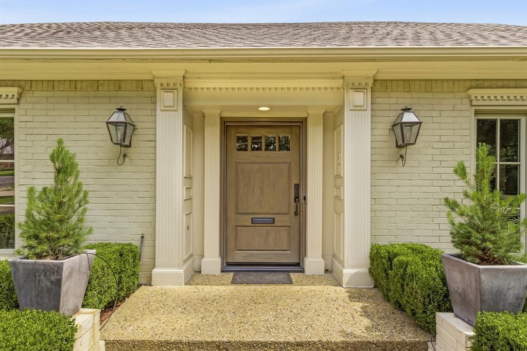 7043 Prestonshire Lane