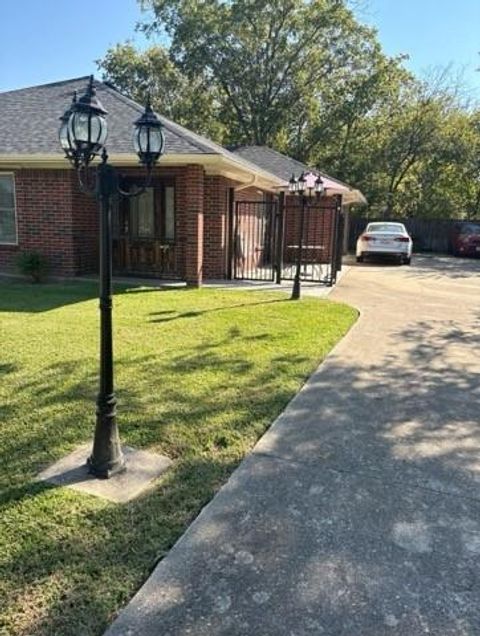 Photo of 2517 Utilis Street, Greenville, TX 75401 (MLS # 21153688)