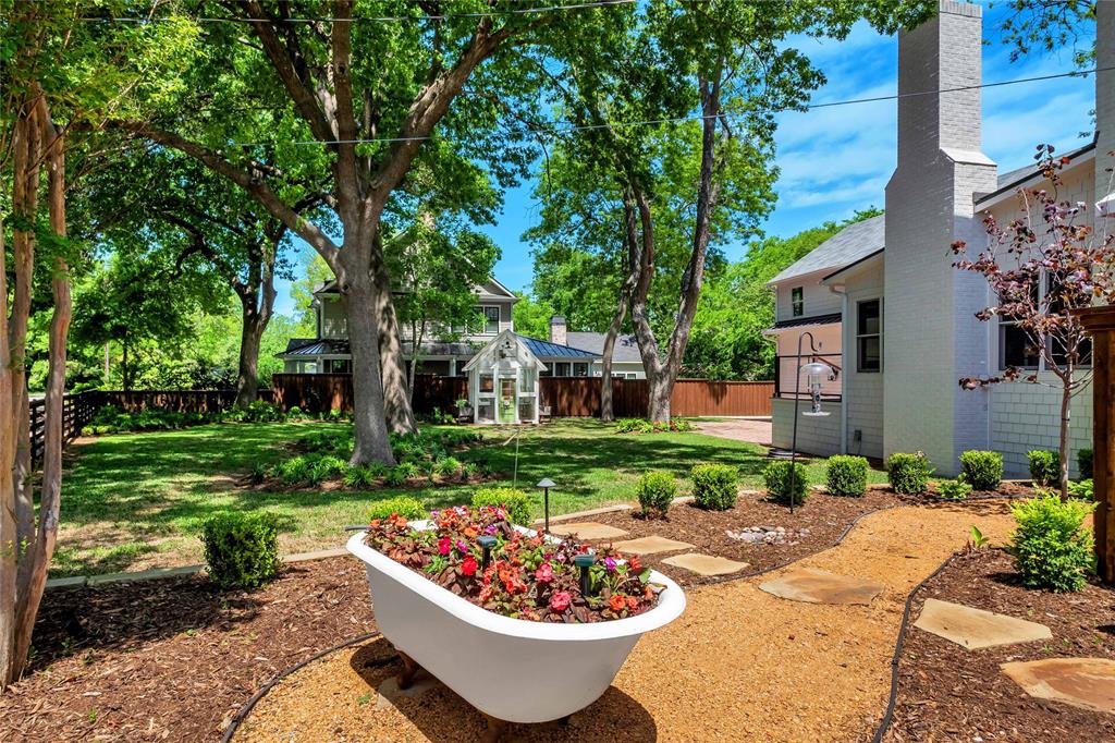 Mckinney Outlots - Residential