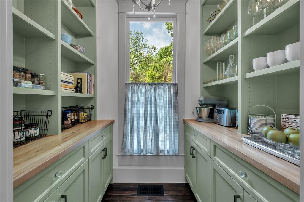 Mckinney Outlots - Residential