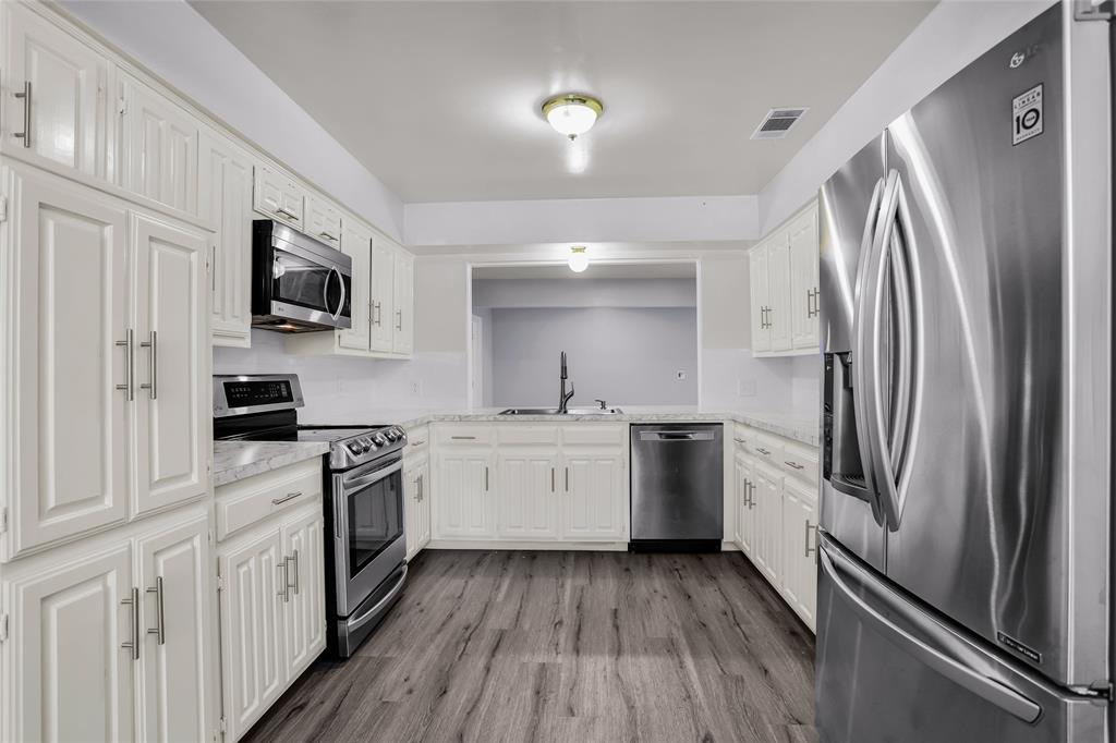 Duncanville, Texas 75137, United States, 4 Bedrooms Bedrooms, ,3 BathroomsBathrooms,Residential,Active,197021