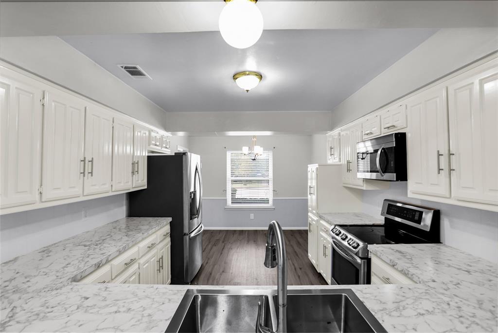 Duncanville, Texas 75137, United States, 4 Bedrooms Bedrooms, ,3 BathroomsBathrooms,Residential,Active,197021