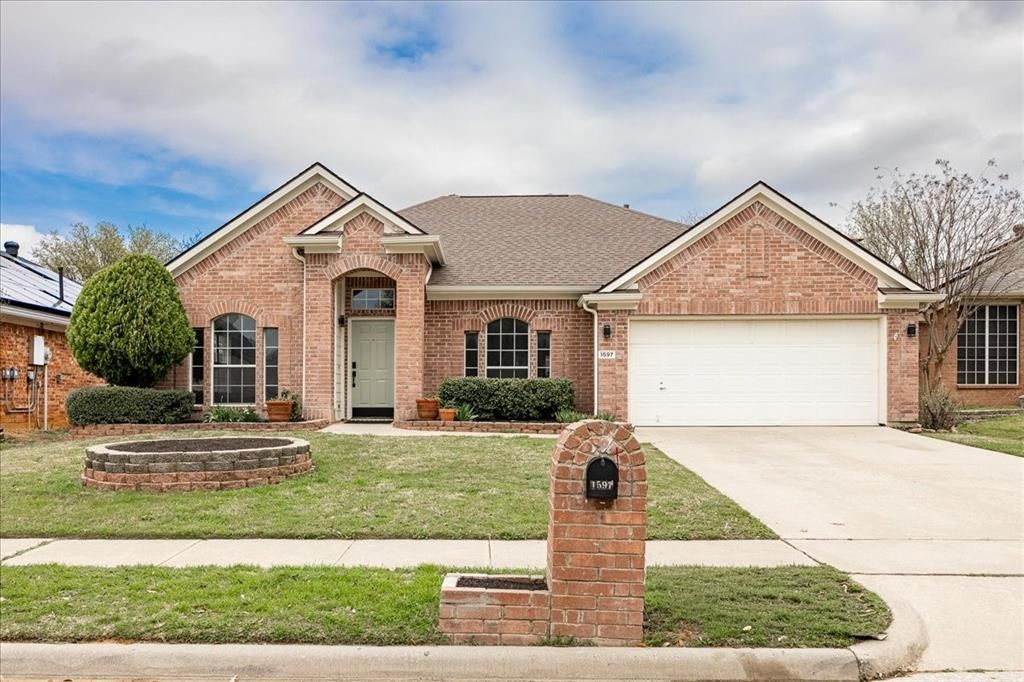 Photo of 1597 Redwood Drive, Corinth, TX 76210 (MLS # 21198768)