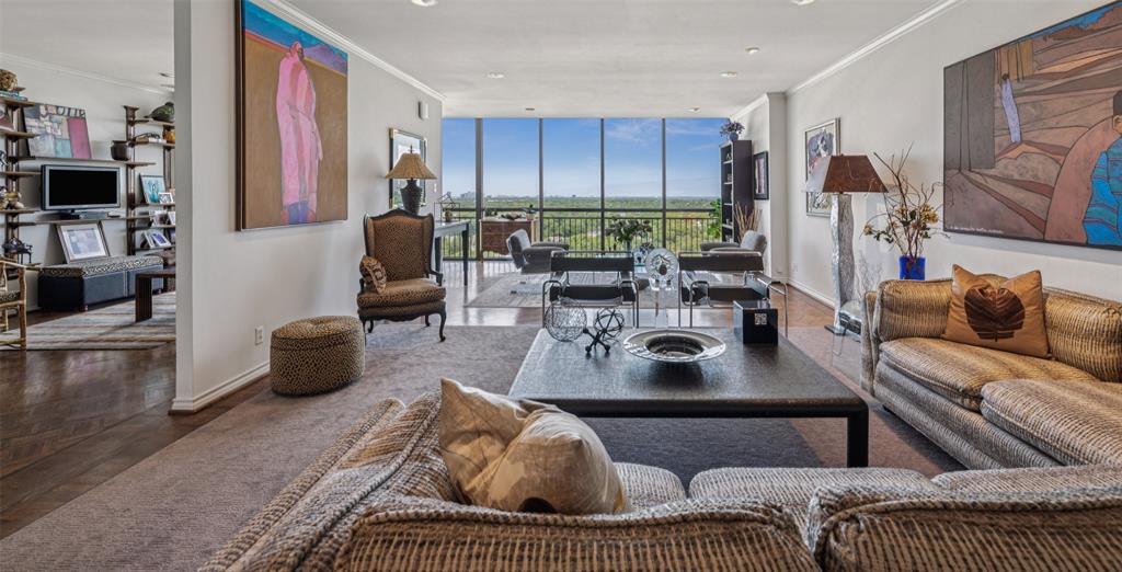 6335 W Northwest Highway 1417