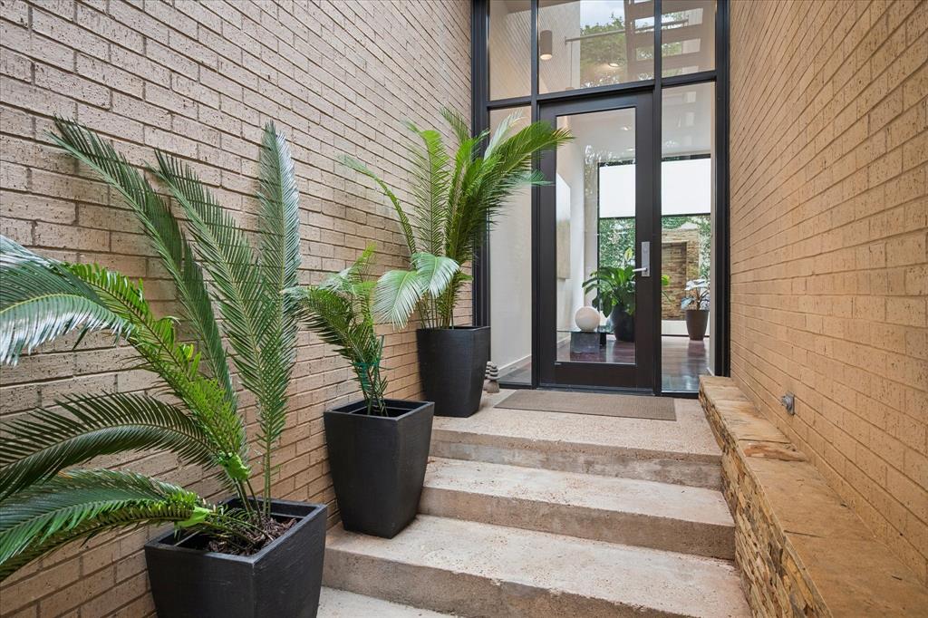 3210 Elizabeth Street