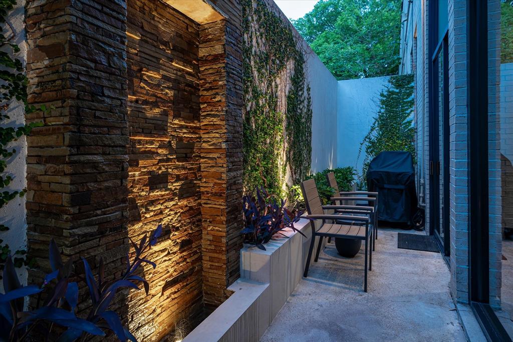 Elizabeth Street Add - Residential