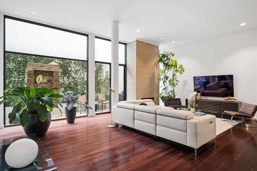Elizabeth Street Add - Residential
