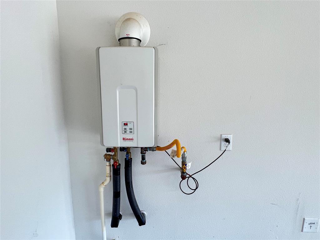 Silverado - Residential Lease