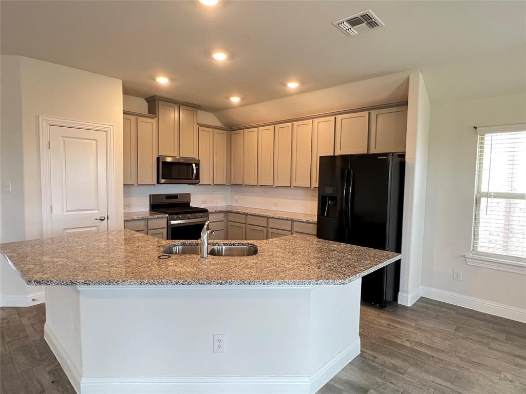 Silverado - Residential Lease