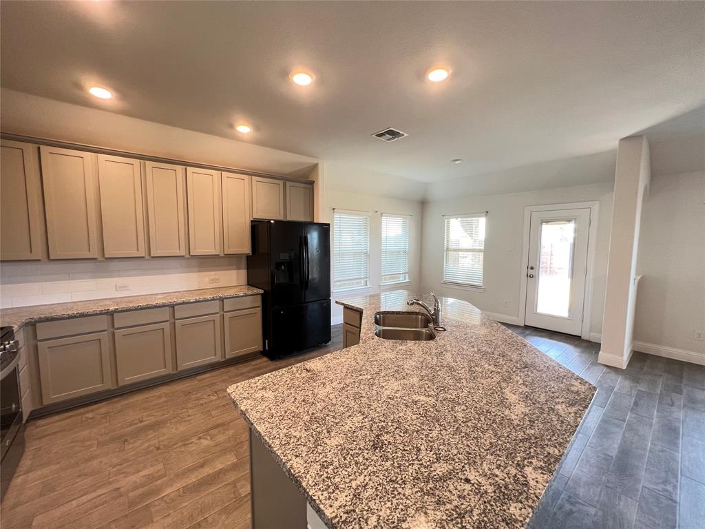 Silverado - Residential Lease