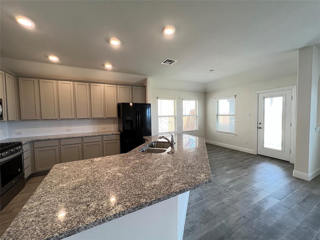 Silverado - Residential Lease