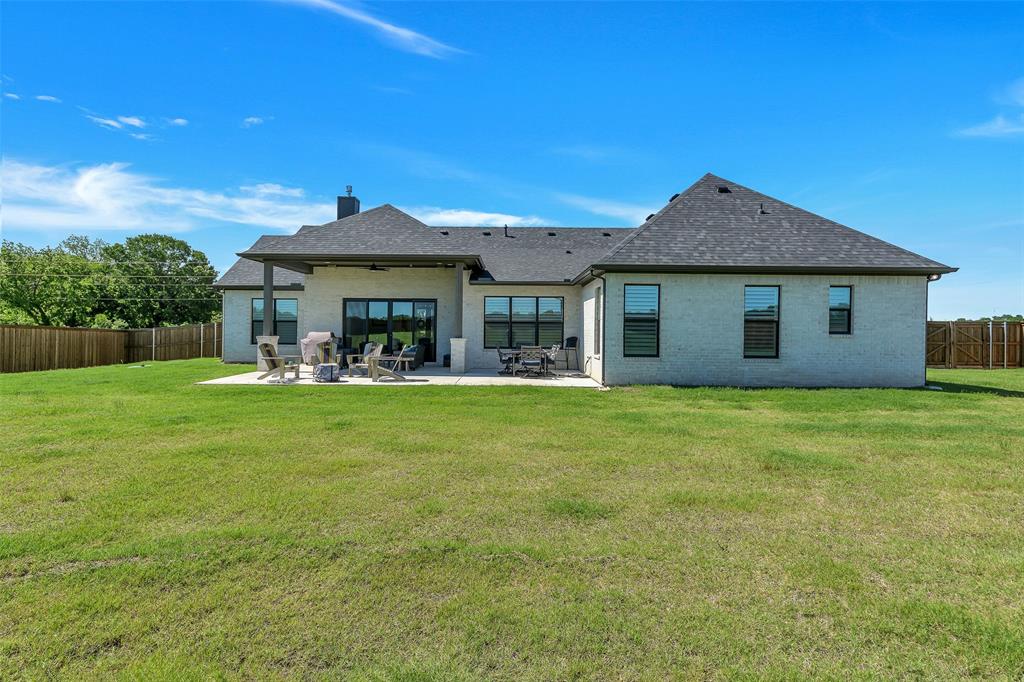 Sherman, Texas 75090, United States, 3 Bedrooms Bedrooms, ,3 BathroomsBathrooms,Residential,Active,135865