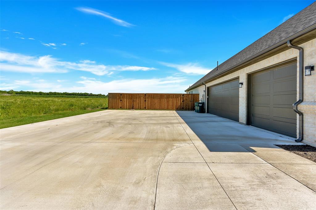 Sherman, Texas 75090, United States, 3 Bedrooms Bedrooms, ,3 BathroomsBathrooms,Residential,Active,135865