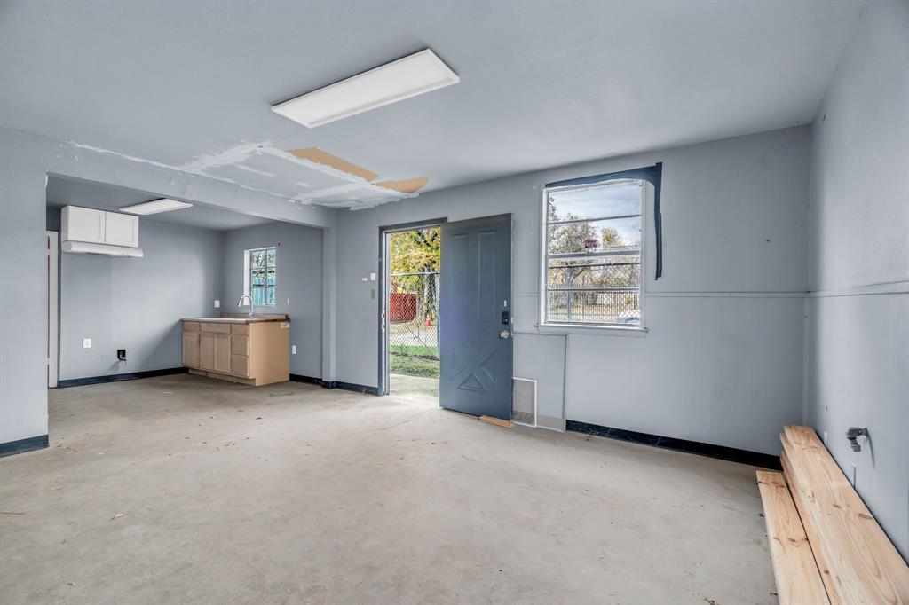 Hietts Indust Add - Commercial Sale