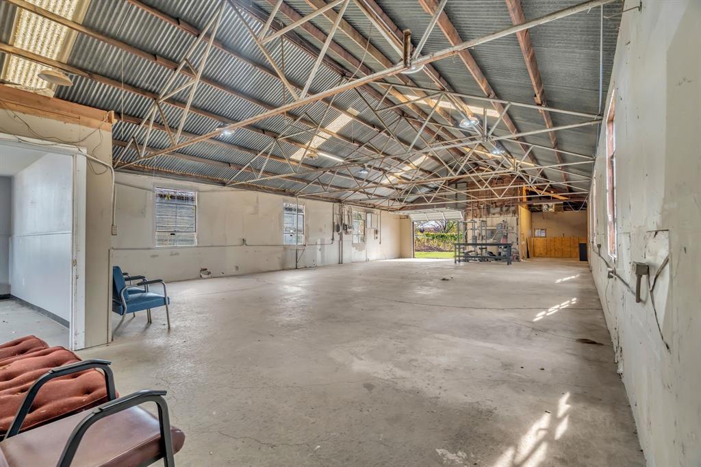 Hietts Indust Add - Commercial Sale