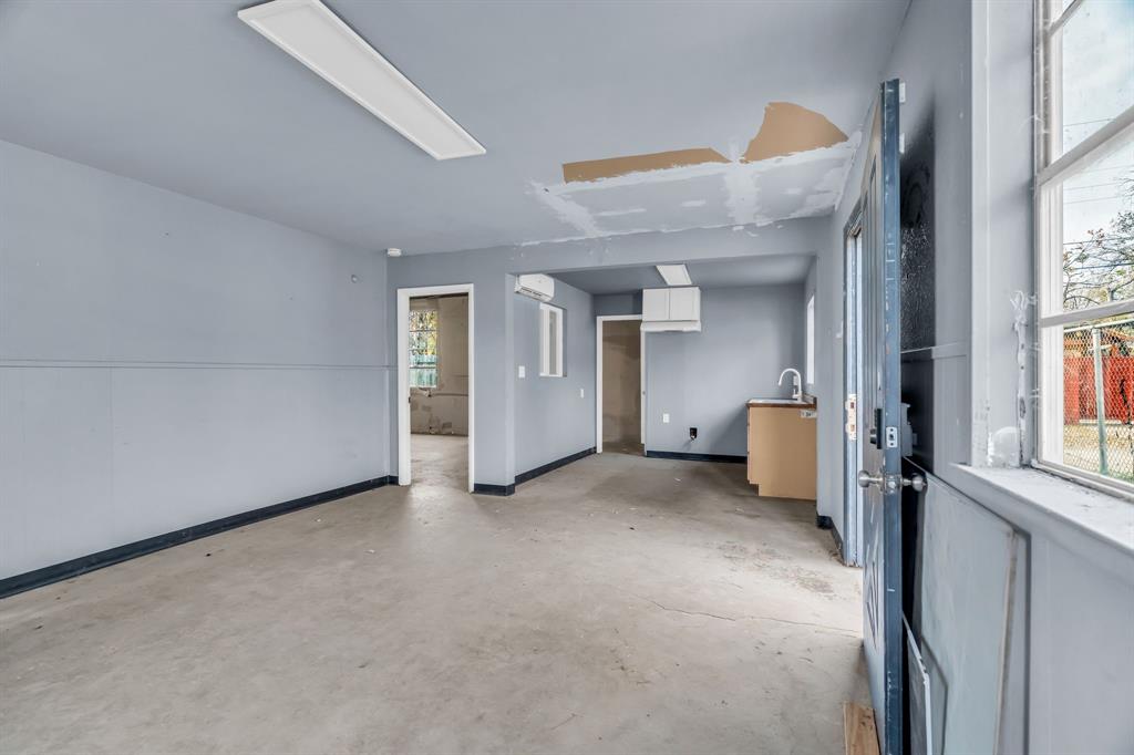 Hietts Indust Add - Commercial Sale