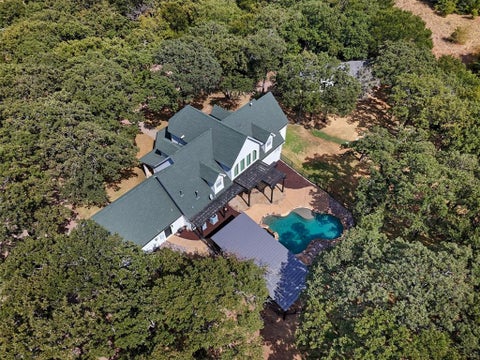 Photo of 9674 Oak Meadow Lane, Pilot Point, TX 76258 (MLS # 21339406)