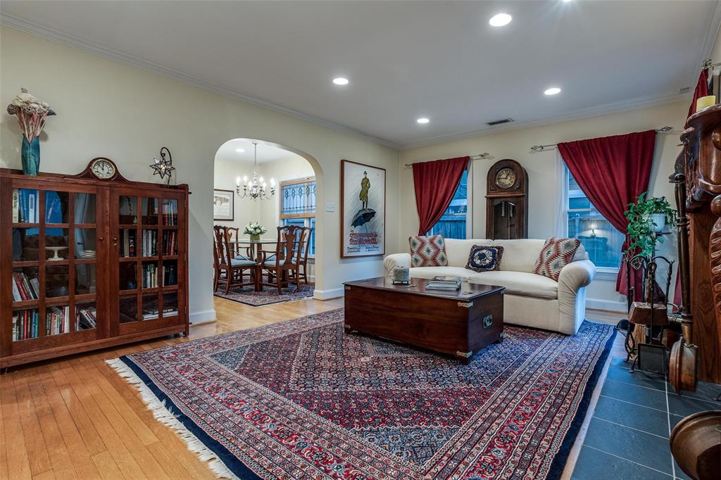 S M U Heights - Residential