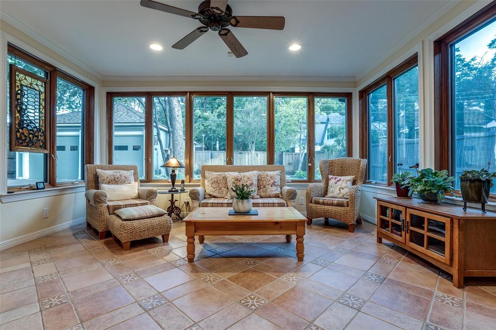 S M U Heights - Residential