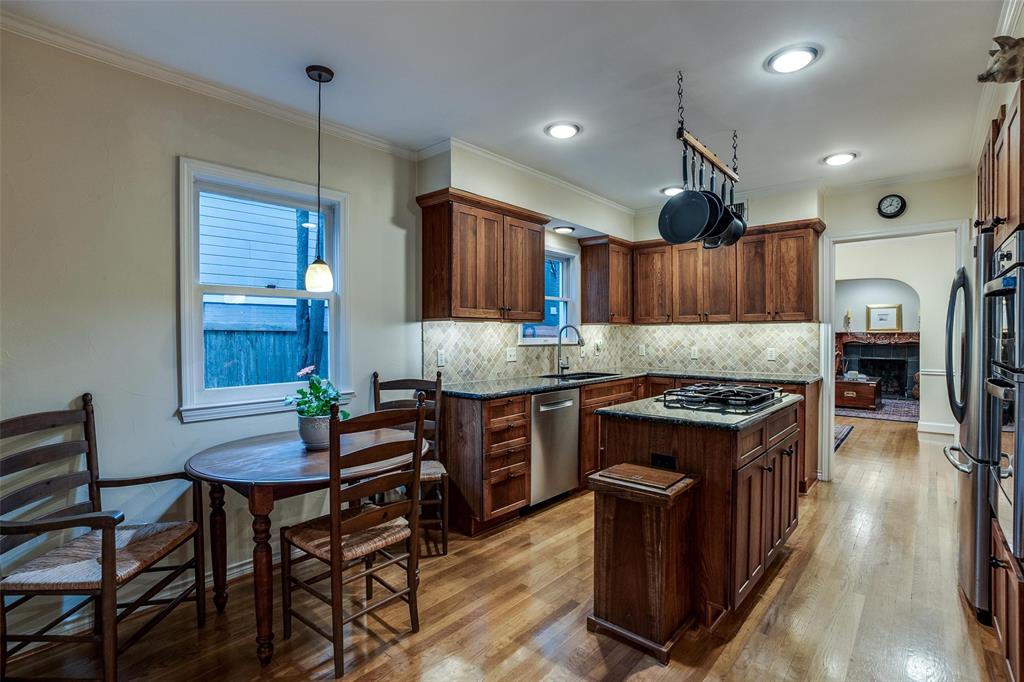 S M U Heights - Residential