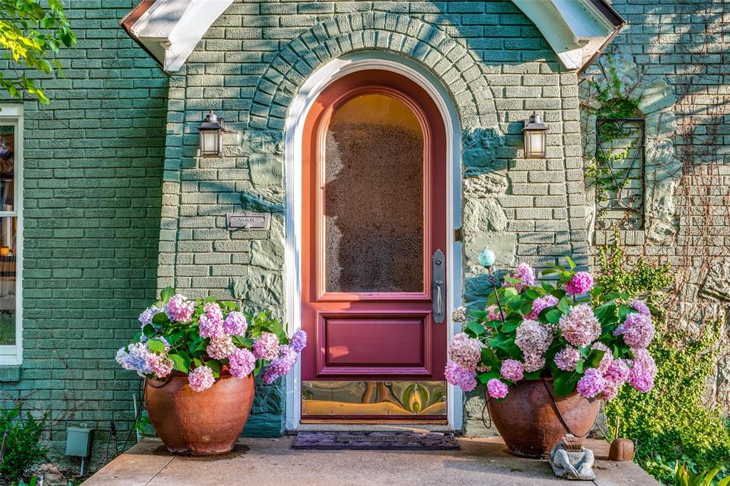 S M U Heights - Residential