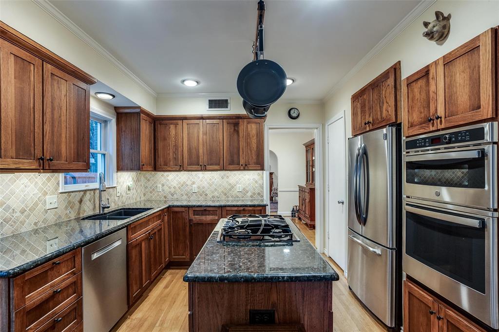 S M U Heights - Residential