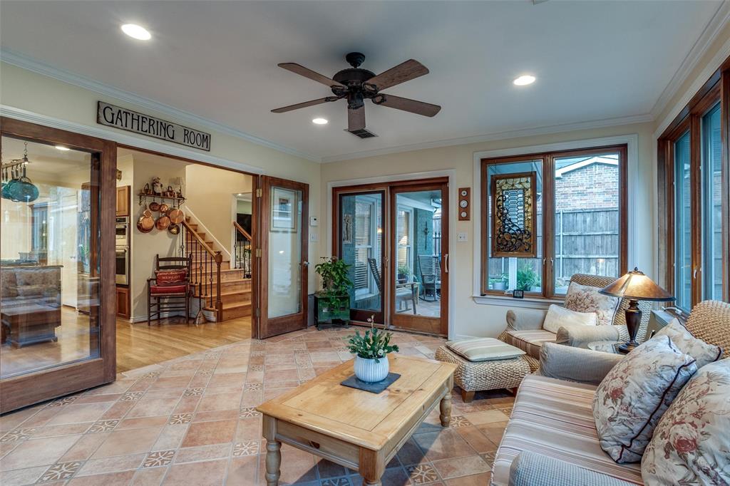 S M U Heights - Residential