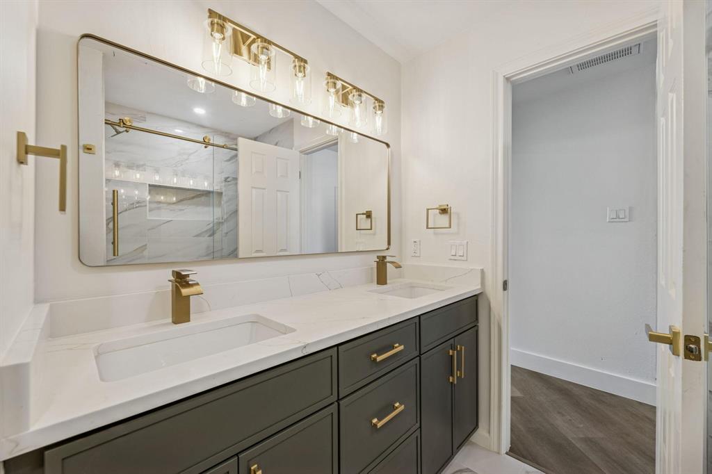 Parkway Quarter Condos - Residential