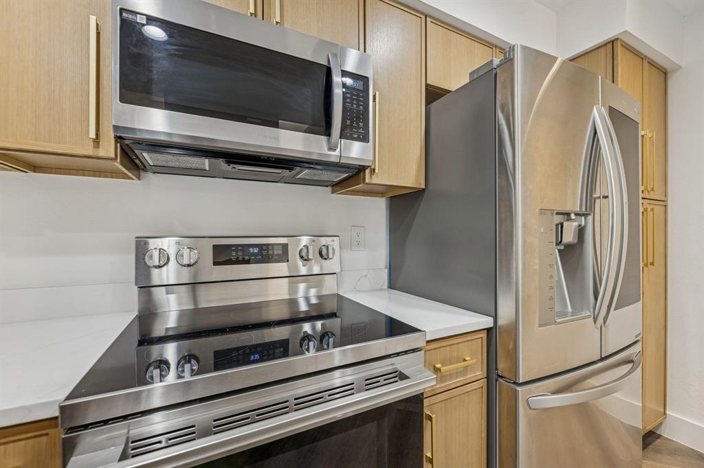 Parkway Quarter Condos - Residential