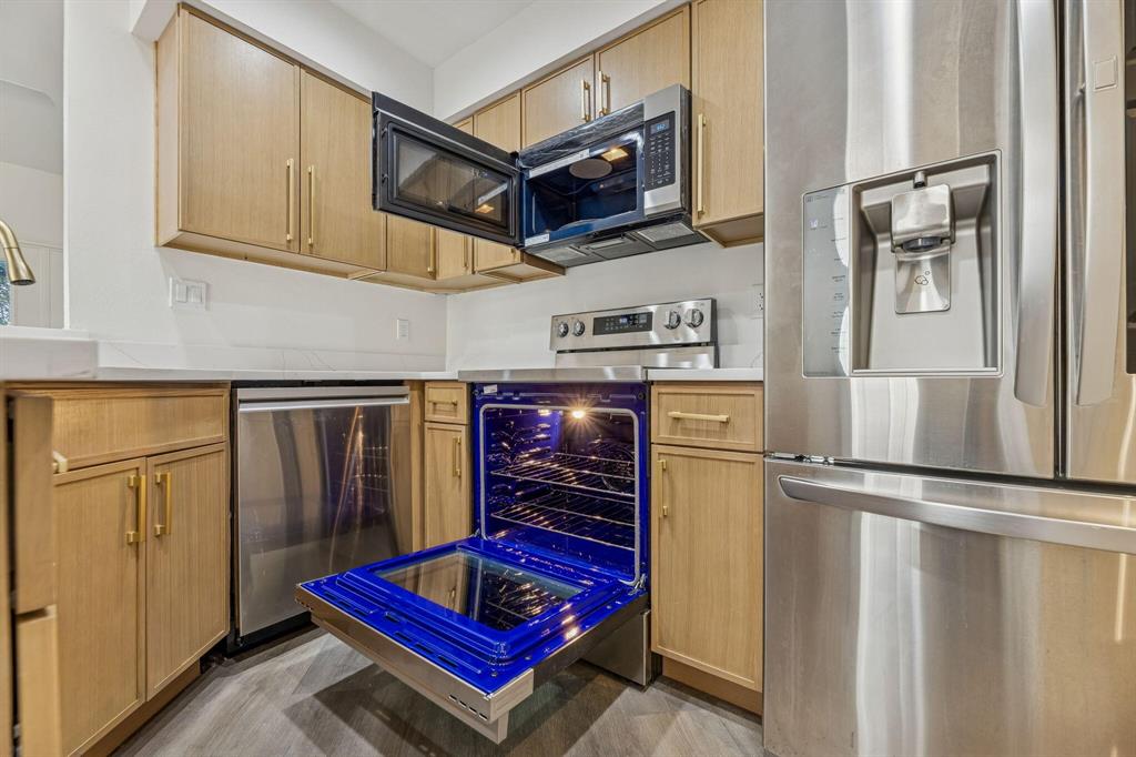 Parkway Quarter Condos - Residential