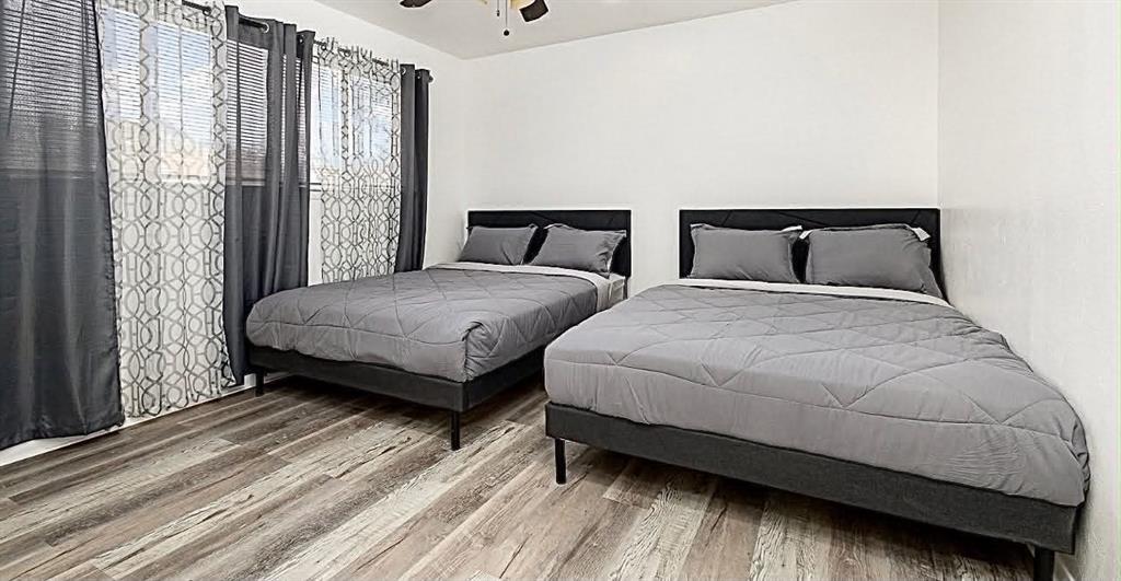 Saint Claire Woods Twnhs - Residential