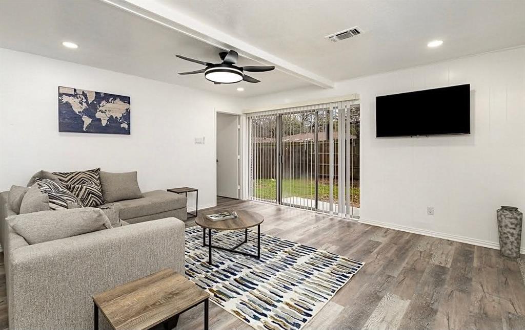 Saint Claire Woods Twnhs - Residential
