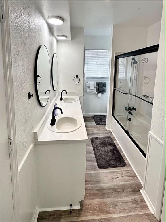 Saint Claire Woods Twnhs - Residential