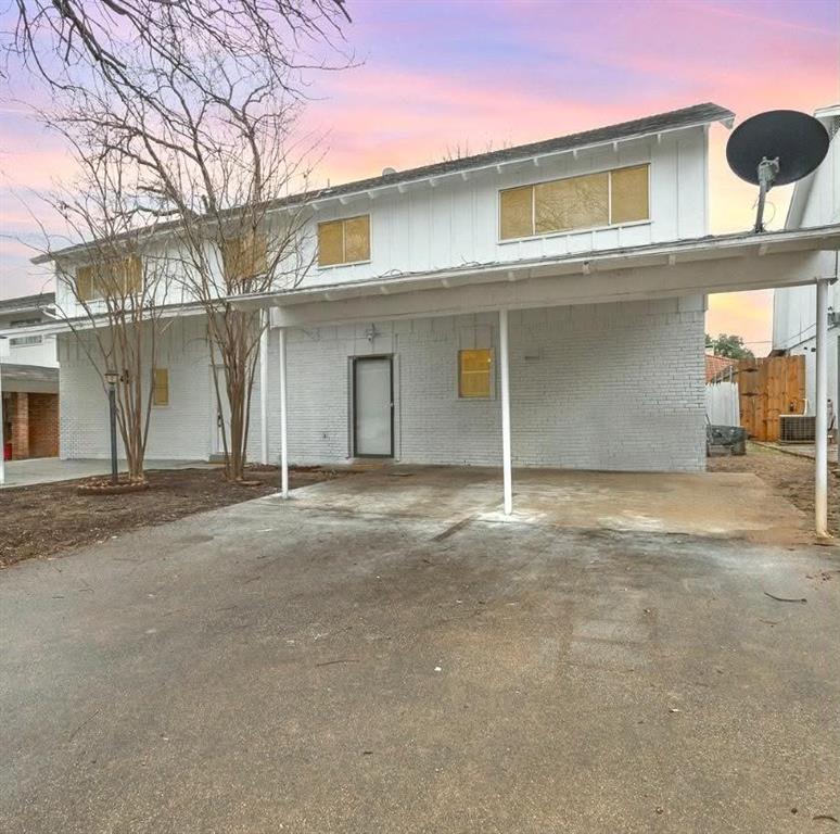Saint Claire Woods Twnhs - Residential