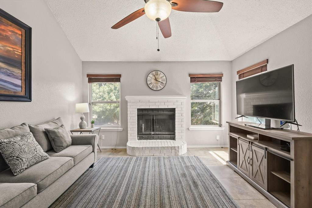 8737 Sabinas Trail