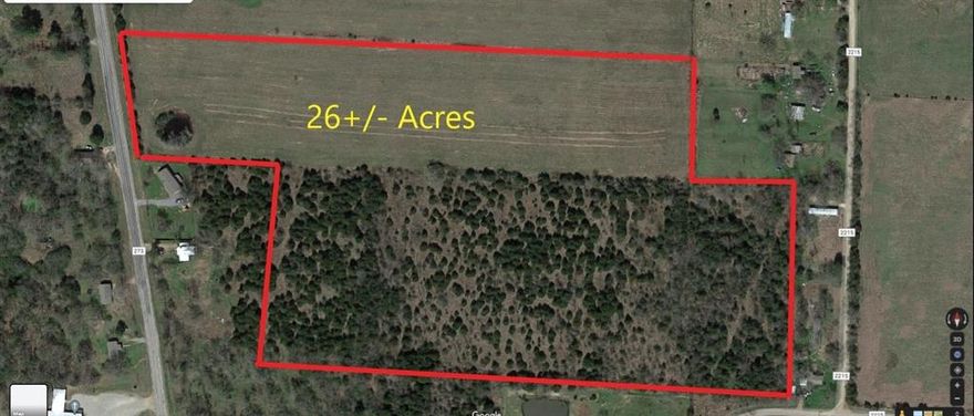 Just under 30 acres located in Ivanhoe, TX! This property is versatile and ready for your vision. Featuring 12.2 acres AG exempt, with approximately half of the land heavily wooded for privacy and natural beauty. Water and electricity available on Hwy 273. Ideal for a dream homesite, ranch, or recreational use. Easily accessible and suitable for horses, cattle, or country living.