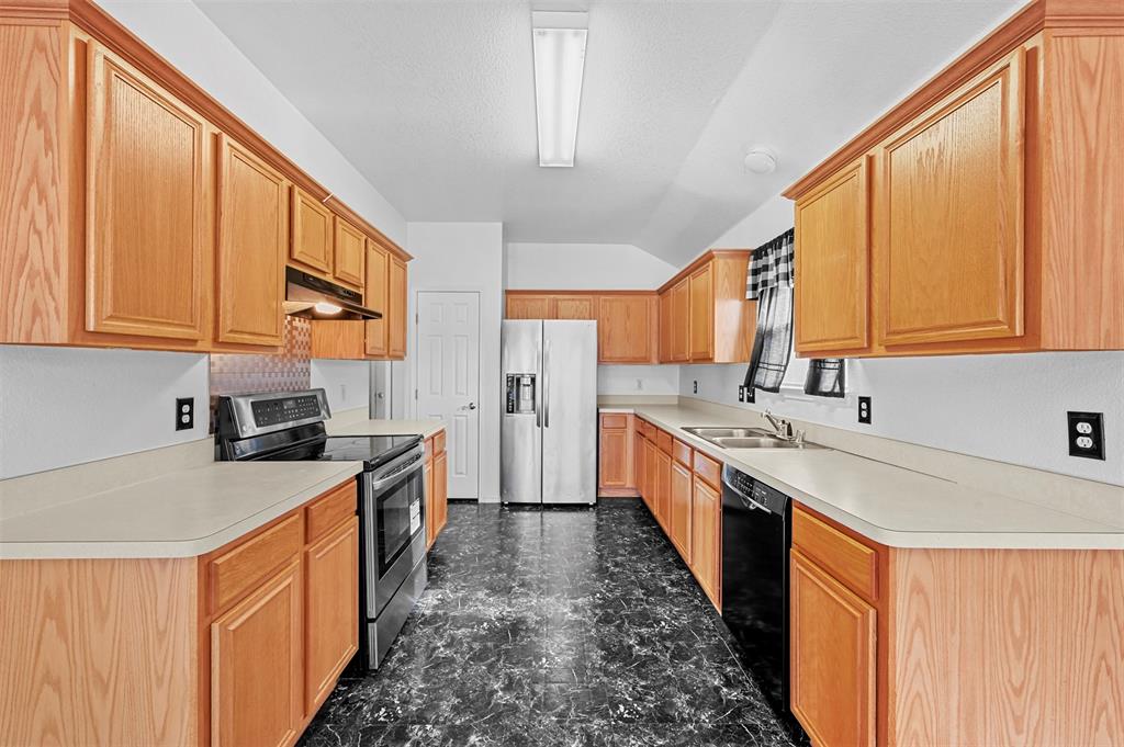 Mockingbird Hill Sec 03 - Residential Lease