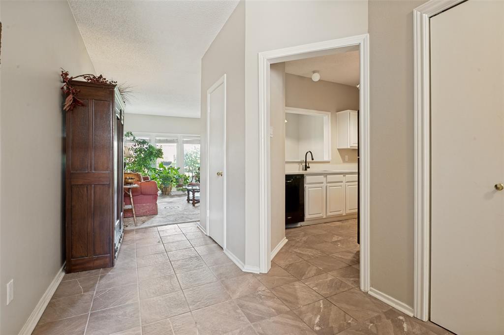 Preston On Creek Condos - Residential