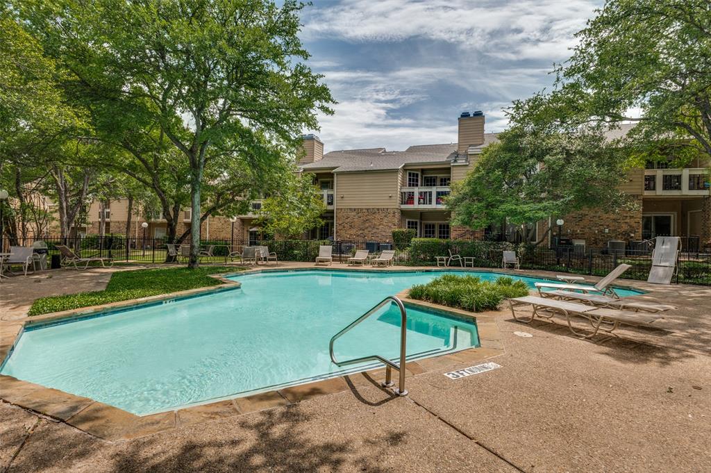 Preston On Creek Condos - Residential