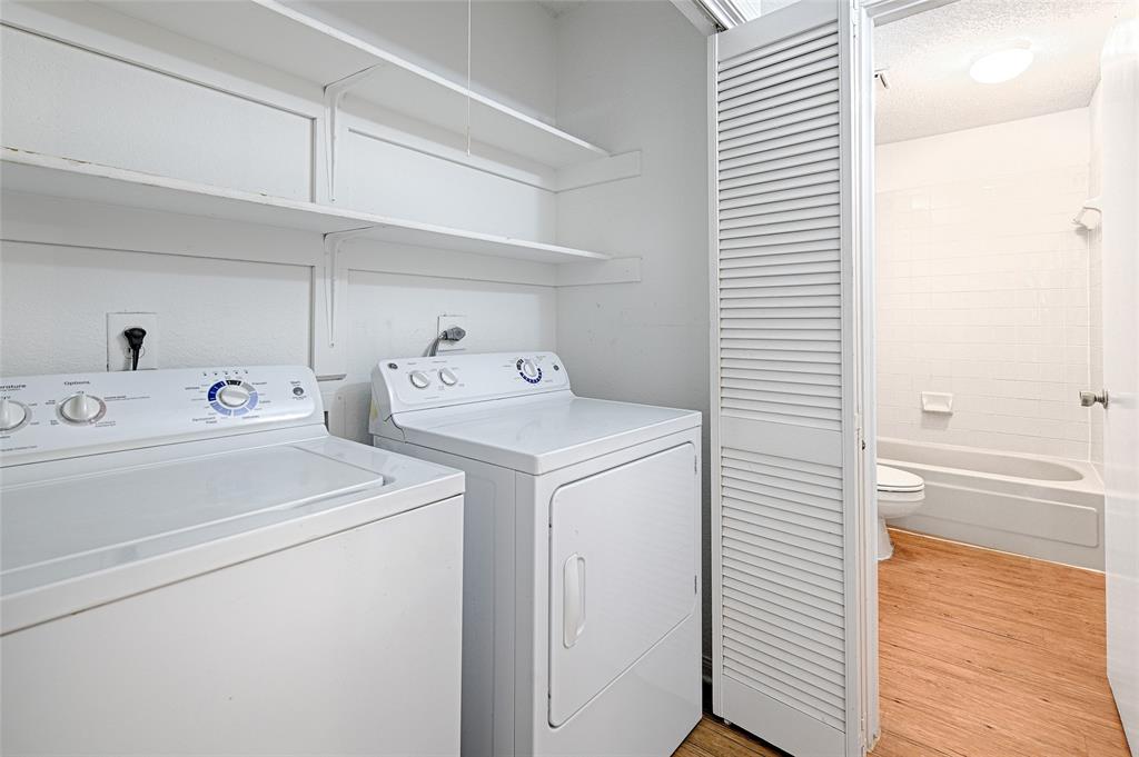 Cloisters Condo The - Residential