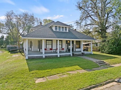 A home in Mount Pleasant