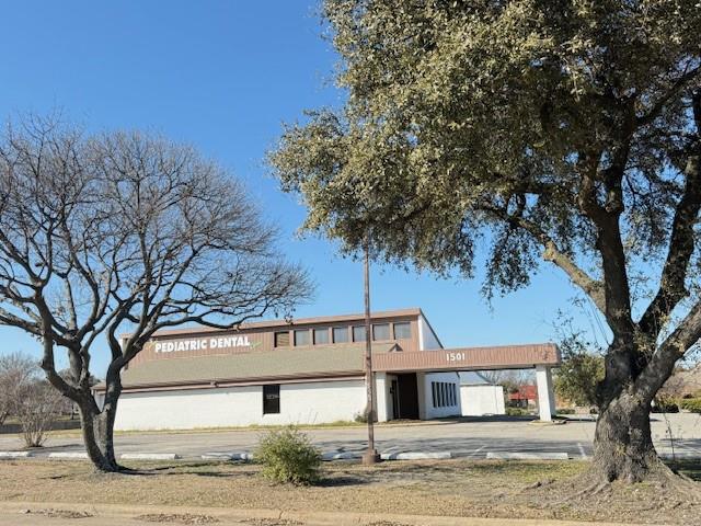 1501 Northwest Highway