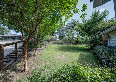 Tiny photo for 402 Aqua Way, Lake Bridgeport, TX 76426 (MLS # 21396877)