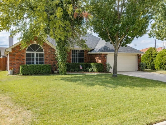 2106 RIDGEWOOD DR, BRIDGEPORT, TX 76426 - Image 37b11a32b16bc9400a4cf382545826db/2214377071