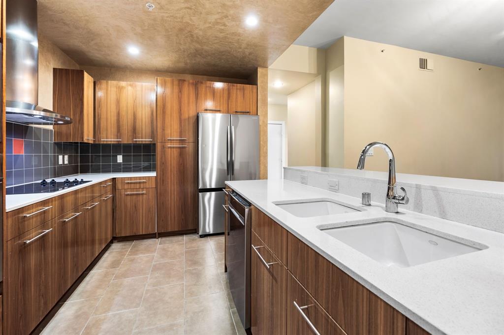 2323 N Houston Street 310