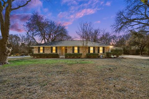 412 Spinner Road DeSoto TX 75115