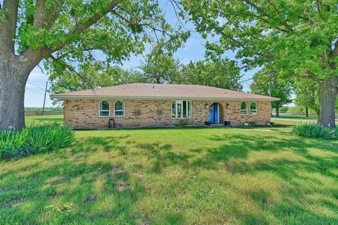 3744 N Weaver Street Gainesville TX 76240