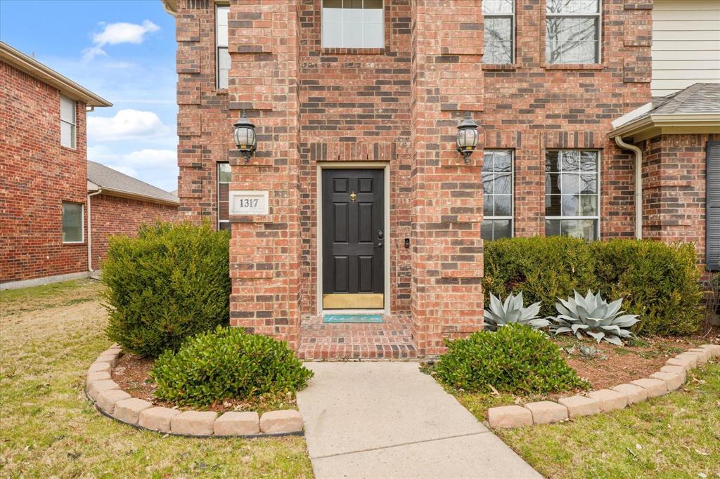 1317 Grapevine Drive