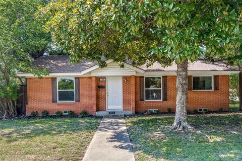 405 Easton Road Dallas TX 75218